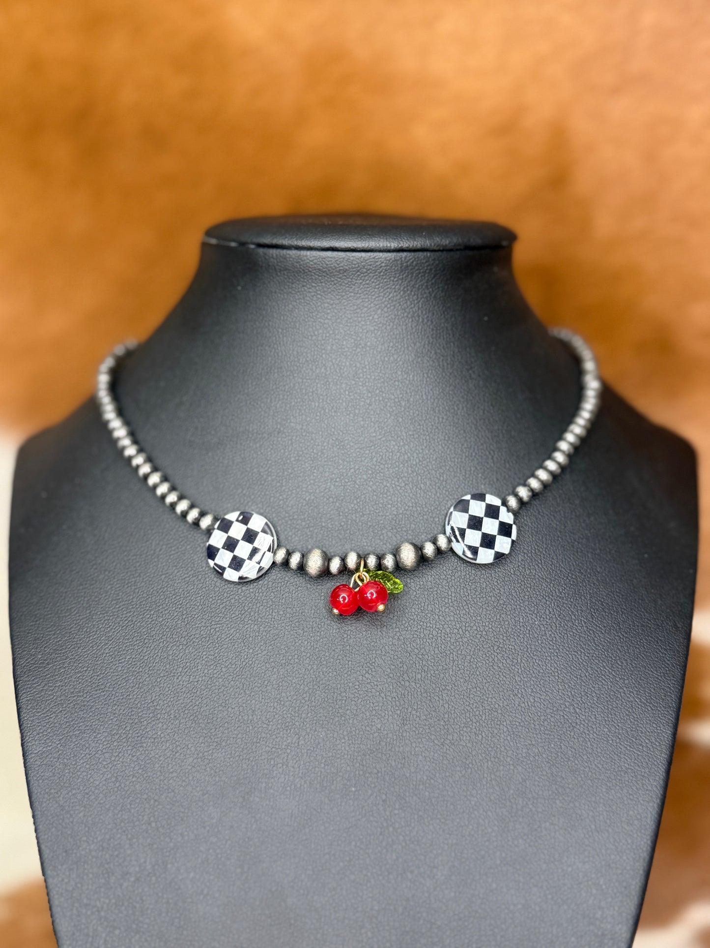 Rebel Choker